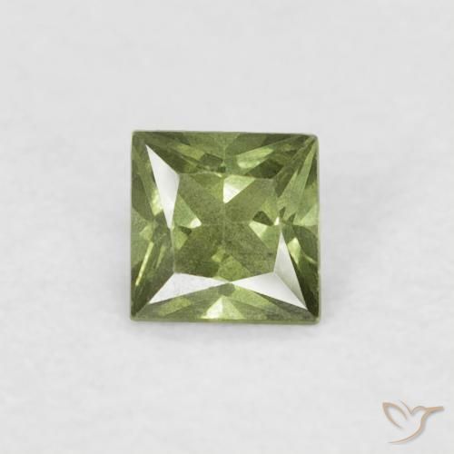 0.16ct 자연스러운 미디엄 그린 사파이어, 정사각형, VS