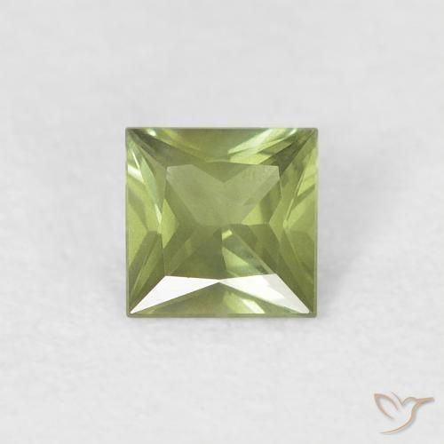 0.38ct 자연스러운 미디엄 그린 사파이어, 정사각형, VVS-VS