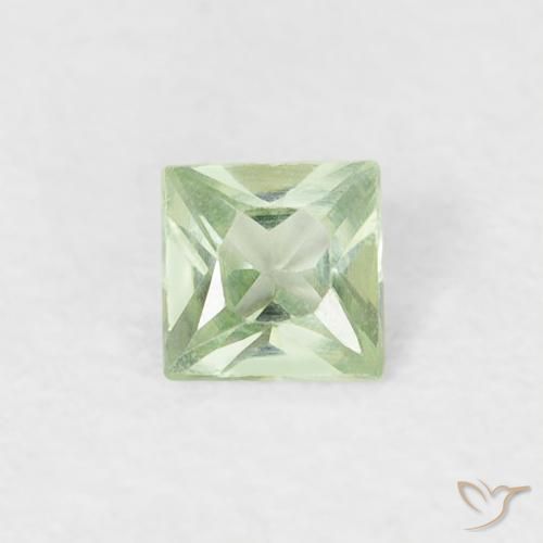 0.19ct 자연스러운 매우 밝은 녹색 사파이어, 정사각형, VS