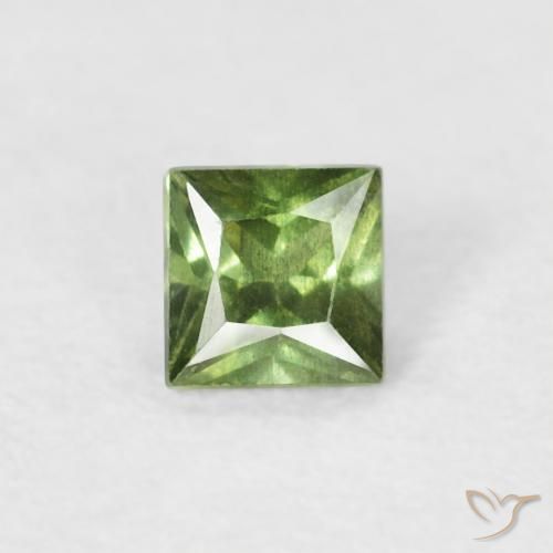 0.20ct 자연스러운 미디엄 그린 사파이어, 정사각형, VS