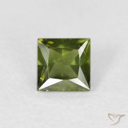 0.36ct 자연스러운 따뜻한 녹색 사파이어, 정사각형, VS