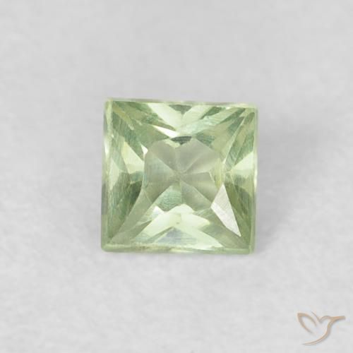 0.21ct 자연스러운 페일 페어 그린 사파이어, 정사각형, VS