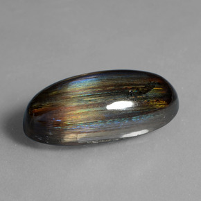 13.48캐럿 천연 레인보우 컬러 스카폴라이트, 타원형 컷, 21.3×11.3 mm, 투명한