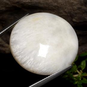 28.59캐럿 천연 크림 화이트 스콜레사이트, 라운드 컷, 26.12 mm, 불투명체