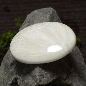 31.41캐럿 천연 따뜻한 화이트 스콜레사이트, 타원형 컷, 불투명체