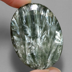 54.47캐럿 천연 그린 세라피나이트, 타원형 컷, 38.6×29 mm, 불투명체