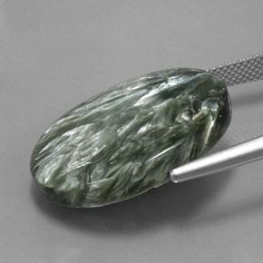 21.31캐럿 천연 그린 세라피나이트, 타원형 컷, 25.1×19.1 mm, 불투명체