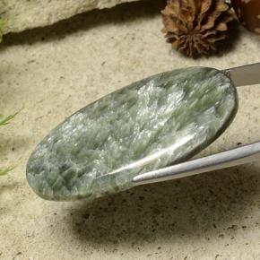 23.88캐럿 천연 미디엄 그린 세라피나이트, 타원형 컷, 36.5×18.7 mm, 불투명체