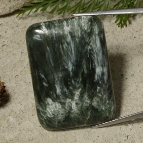 48.27캐럿 천연 다크 그린 세라피나이트, 쿠션 컷, 35.8×26 mm, 불투명체