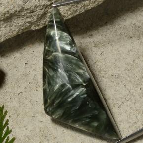 27.86캐럿 천연 여러 가지 빛깔의 녹색 세라피나이트, 멋진 모양, 불투명체