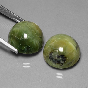 캐럿 천연 노란빛 그린 서펜틴 보석, 라운드 컷, 15.11 mm, 불투명체