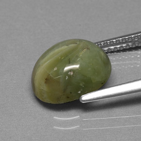 2.95캐럿 천연 노란빛 그린 서펜틴, 타원형 컷, 11×8.7 mm, 불투명체