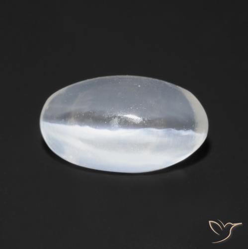 0.77ct 자연스러운 반투명 흰색 실리마나이트 고양이 눈, 타원형, 투명한