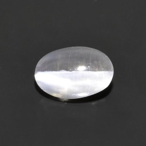 0.75캐럿 천연 매우 밝은 회색 Sillimanite Cat's Eye, 타원형 컷, 6.5×4.3 mm, 투명한