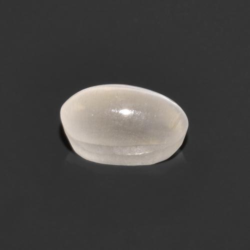 0.76캐럿 천연 매우 밝은 회색 Sillimanite Cat's Eye, 타원형 컷, 6.1×3.6 mm, 투명한