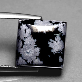 7.80캐럿 천연 눈송이 눈송이 흑요석, 정사각형, 불투명체