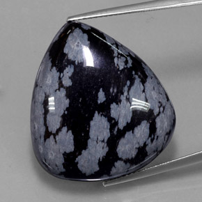 34.56캐럿 천연 그레이 화이트 블랙 스노우플레이크 옵시디언, 배 모양, 27.1×24.3 mm, 불투명체