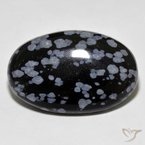 30.67ct 자연스러운 회백색 검정 눈송이 흑요석, 타원형, 불투명체