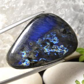 24.80캐럿 천연 멀티컬러 스펙트롤라이트, 멋진 모양, 31.1×20.5 mm, 불투명체