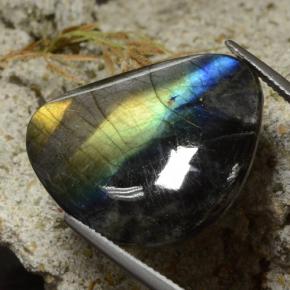19.11캐럿 천연 멀티컬러 스펙트롤라이트, 멋진 모양, 25.7×20.5 mm, 불투명체
