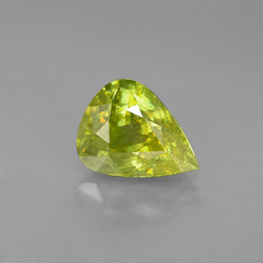 2.47캐럿 천연 골든 그린 스펜(티타나이트), 배 모양, 9.3×7.2 mm, SI