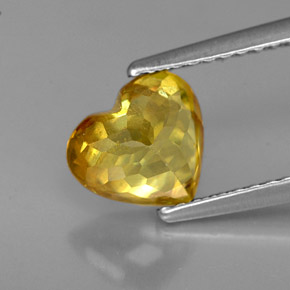1.62캐럿 천연 골든 스펜(티타나이트), 하트 모양, 7.6×6.8 mm, VS-SI
