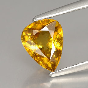 1.56캐럿 천연 골든 오렌지 스펜(티타나이트), 배 모양, 8.4×6.8 mm, VS