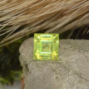 0.57캐럿 천연 골든 그린 스펜(티타나이트), 스퀘어, 4.5×4.3 mm, VS-SI