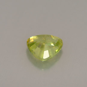 0.77캐럿 천연 골든 그린 스펜(티타나이트), 트릴리언, 6×5.8 mm, VVS-VS