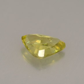 0.93캐럿 천연 녹빛 골든 스펜(티타나이트), 트릴리언, 7.6×5.7 mm, VVS-VS