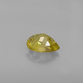 0.92캐럿 천연 녹빛 골든 스펜(티타나이트), 배 모양, 6.9×5.4 mm, VS