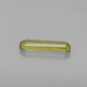 0.97캐럿 천연 골든 그린 스펜(티타나이트), 에메랄드 컷, 11.3×3.4 mm, VS-SI