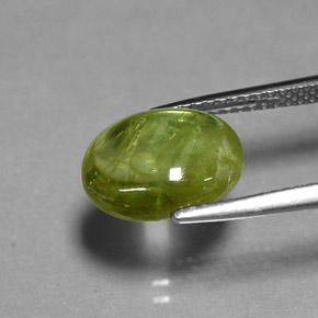 3.57캐럿 천연 노란빛 그린 스펜(티타나이트), 투명한, 11.3×8.6 mm, 투명/반투명
