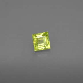 0.45캐럿 천연 노란빛 그린 스펜(티타나이트), 스퀘어, 4.1×3.9 mm, VS