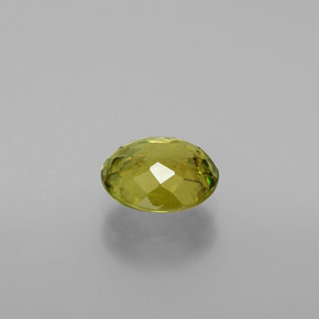 1.82캐럿 천연 미디엄 그린 스펜(티타나이트), 타원형 컷, 7.9×6.8 mm, VS