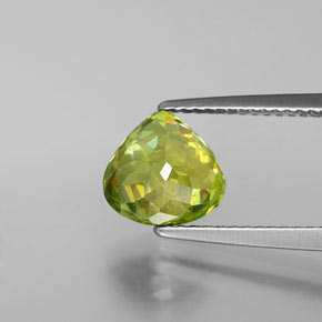 2.37캐럿 천연 골든 그린 스펜(티타나이트), 배 모양, 8.4×8.1 mm, VS-SI