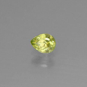0.42캐럿 천연 골든 그린 스펜(티타나이트), 배 모양, 5.5×4.2 mm, VS