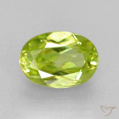 0.77ct 자연스러운 밝은 녹색 스피네, 타원형, VS