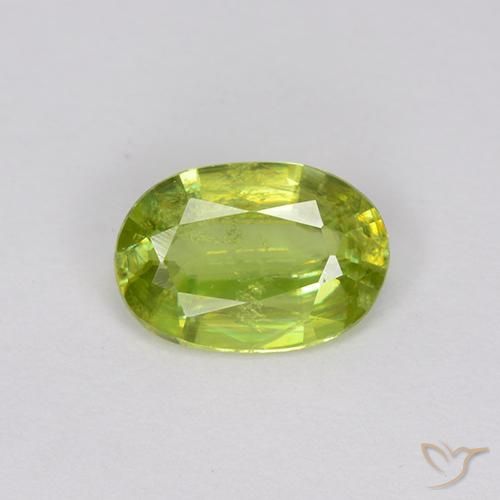 0.74ct 자연스러운 밝은 녹색 스피네, 타원형, VS-SI