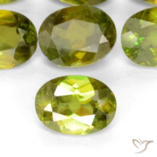 0.45ct 자연스러운 따뜻한 포레스트 그린 스피네, 타원형, VS-SI
