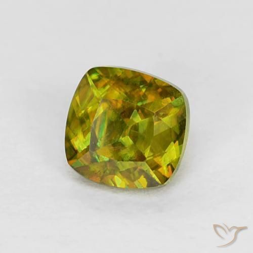 0.34ct 자연스러운 미디엄 그린 스피네, 방석, VS