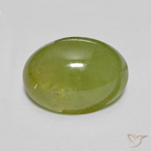 2.67ct 자연스러운 올리브 그린 스피네, 타원형, 투명한
