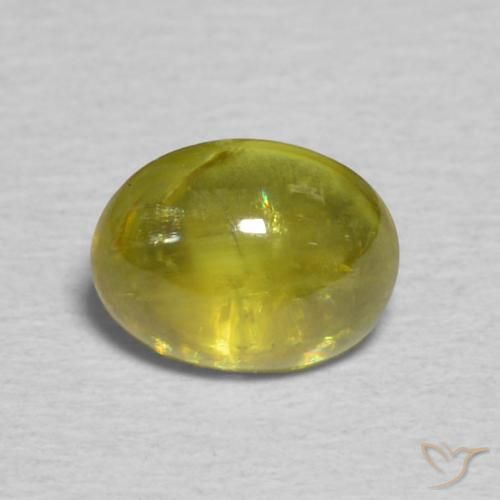 0.87ct 자연스러운 따뜻한 흙빛 녹색 스피네, 타원형, 투명한
