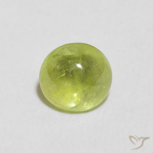 0.85ct 자연스러운 밝은 녹색 스피네, 타원형, 투명한