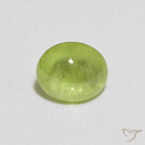 1.02ct 자연스러운 활기찬 녹색 스피네, 타원형, 투명한