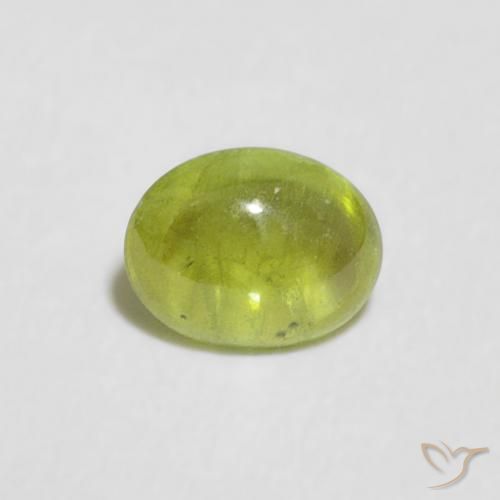 0.51ct 자연스러운 올리브 그린 스피네, 타원형, 투명한