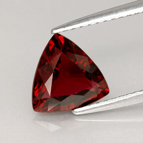1.86캐럿 천연 딥 레드 스피넬, 트릴리언, 8.6×8.2 mm, VS