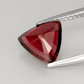 1.86캐럿 천연 딥 레드 스피넬, 트릴리언, 8.6×8.2 mm, VS