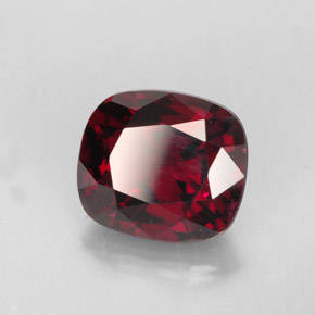 1.99캐럿 천연 딥 레드 스피넬, 쿠션 컷, 7.8×6.8 mm, VS