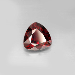 2.29캐럿 천연 딥 레드 스피넬, 트릴리언, 8.4×8.5 mm, VS